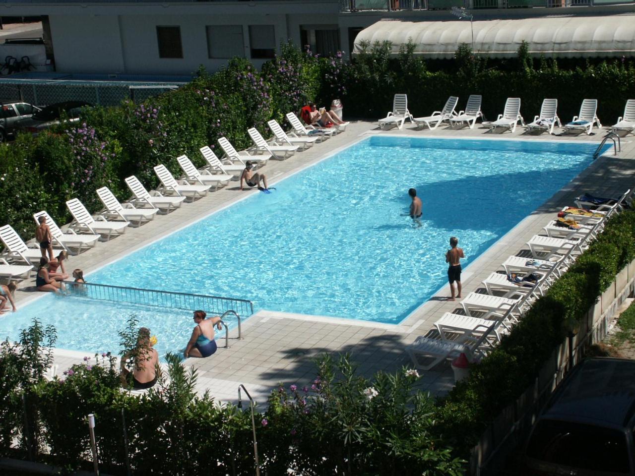 شقة Costa Del Sol ليدو دي يسولو المظهر الخارجي الصورة